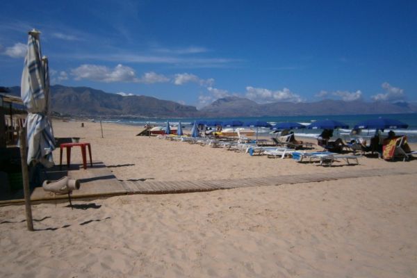balestrate-spiaggia-gregFE6D8FF2-FFF0-5178-7648-7643FD06A5C4.jpg